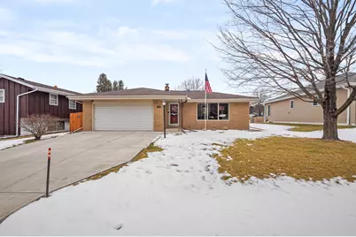 3326  Monarch Dr, Racine, WI 53406 - Photo 41