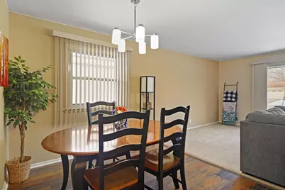 3326  Monarch Dr, Racine, WI 53406 - Photo 9