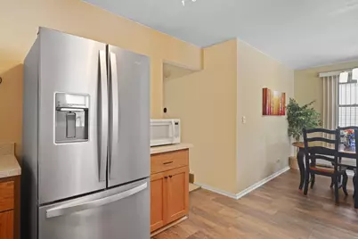 3326  Monarch Dr, Racine, WI 53406 - Photo 7