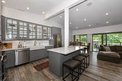 31  Abbey Villa Cir #D, Fontana, WI 53125 - Photo 9