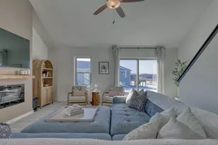 1721 Arthur's Pass, Oconomowoc, WI 53066 - Photo 5