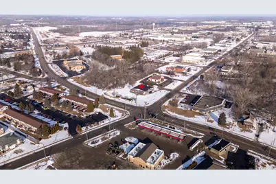 400 W Dekora St, Saukville, WI 53080 - Photo 15