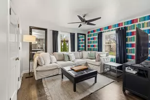 908 E Hampton Rd, Whitefish Bay, WI 53217 - Photo 11