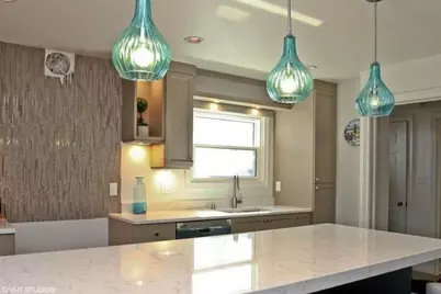 908 E Hampton Rd, Whitefish Bay, WI 53217 - Photo 7