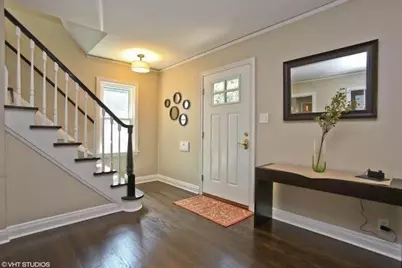 908 E Hampton Rd, Whitefish Bay, WI 53217 - Photo 3