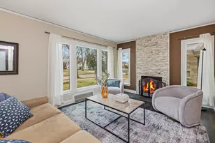 908 E Hampton Rd, Whitefish Bay, WI 53217 - Photo 5