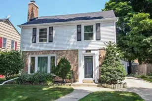 908 E Hampton Rd, Whitefish Bay, WI 53217 - Photo 1