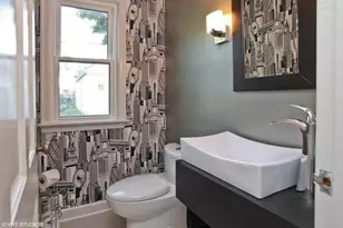 908 E Hampton Rd, Whitefish Bay, WI 53217 - Photo 19