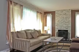 908 E Hampton Rd, Whitefish Bay, WI 53217 - Photo 5