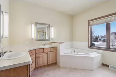 6748 S Yale Dr, Franklin, WI 53132 - Photo 37