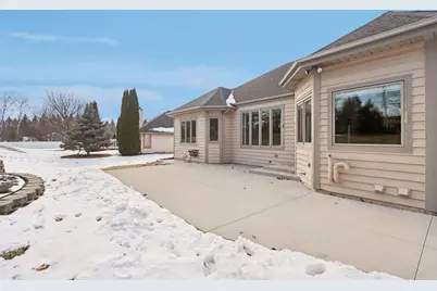 6748 S Yale Dr, Franklin, WI 53132 - Photo 63