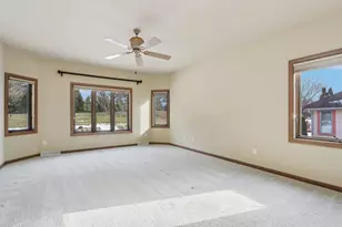 6748 S Yale Dr, Franklin, WI 53132 - Photo 35