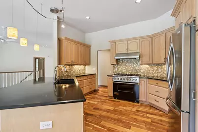 6748 S Yale Dr, Franklin, WI 53132 - Photo 11