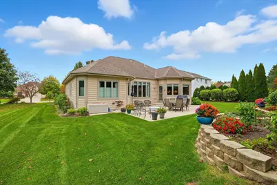 6748 S Yale Dr, Franklin, WI 53132 - Photo 17