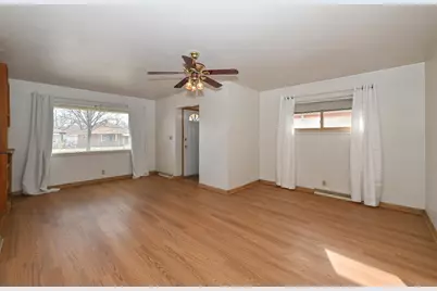 4209 N 71st St, Milwaukee, WI 53216 - Photo 5