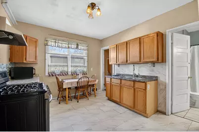 1826  Clayton Ave #1828, Racine, WI 53404 - Photo 11