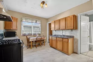 1826 Clayton Ave, Racine, WI 53404 - Photo 11