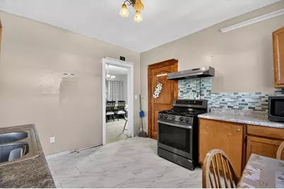 1826  Clayton Ave #1828, Racine, WI 53404 - Photo 13