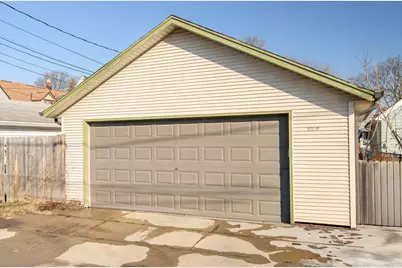 1749 S 69th St, West Allis, WI 53214 - Photo 37