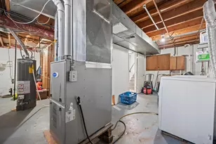 9308 W Goodrich Ave, Milwaukee, WI 53224 - Photo 25