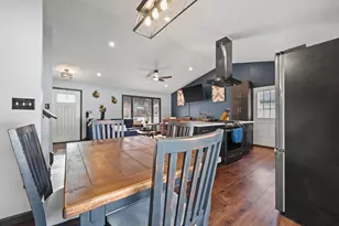 9308 W Goodrich Ave, Milwaukee, WI 53224 - Photo 9