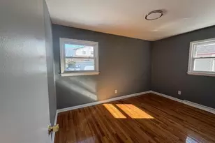 7720 W Bobolink Ave, Milwaukee, WI 53218 - Photo 15