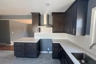 7720 W Bobolink Ave, Milwaukee, WI 53218 - Photo 3