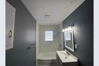 7720 W Bobolink Ave, Milwaukee, WI 53218 - Photo 19