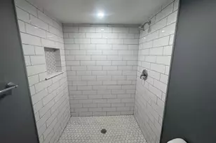 7720 W Bobolink Ave, Milwaukee, WI 53218 - Photo 27