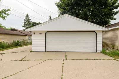 8220 W Keefe Ave, Milwaukee, WI 53222 - Photo 23