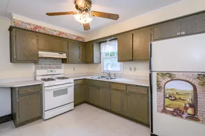 8220 W Keefe Ave, Milwaukee, WI 53222 - Photo 5