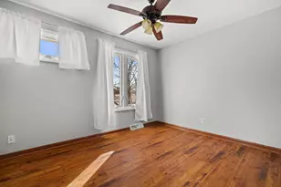 1523 Grandview Ct, Racine, WI 53139 - Photo 13