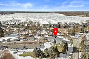 1523 Grandview Ct, Racine, WI 53139 - Photo 5