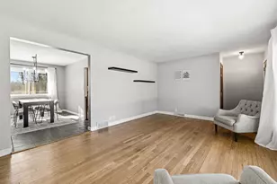 15613 W Riviera Dr, New Berlin, WI 53151 - Photo 3