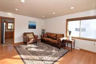 230 N 111th St, Wauwatosa, WI 53226 - Photo 11