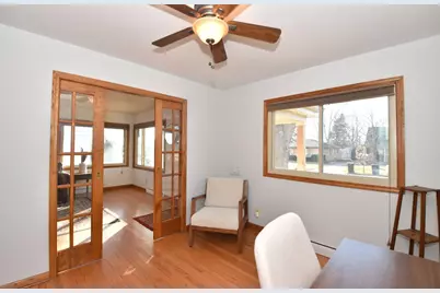 230 N 111th St, Wauwatosa, WI 53226 - Photo 17