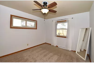 230 N 111th St, Wauwatosa, WI 53226 - Photo 13