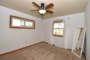 230 N 111th St, Wauwatosa, WI 53226 - Photo 13