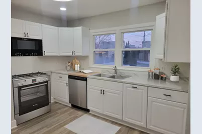 4439 N 27th St, Milwaukee, WI 53209 - Photo 3