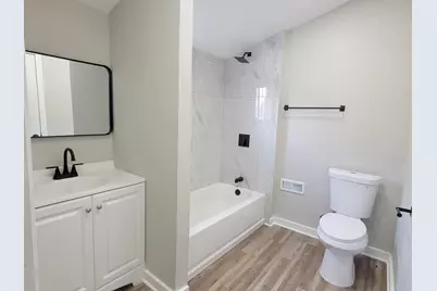 4439 N 27th St, Milwaukee, WI 53209 - Photo 9