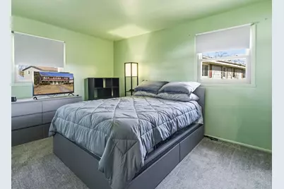 4436 S 90th St, Greenfield, WI 53228 - Photo 13