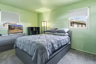 4436 S 90th St, Greenfield, WI 53228 - Photo 13