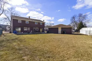 4436 S 90th St, Greenfield, WI 53228 - Photo 21
