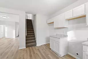 2028 N 23rd St, Milwaukee, WI 53205 - Photo 11