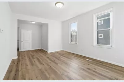 2028 N 23rd St, Milwaukee, WI 53205 - Photo 5