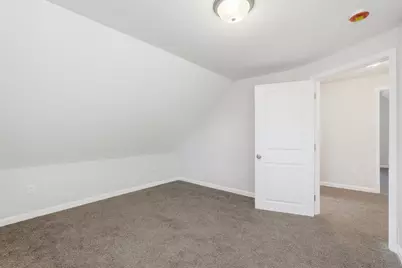 2028 N 23rd St, Milwaukee, WI 53205 - Photo 13