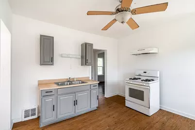 2857 N 34th St #2859, Milwaukee, WI 53210 - Photo 3