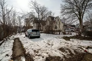 3127 W Garfield Ave, Milwaukee, WI 53208 - Photo 11