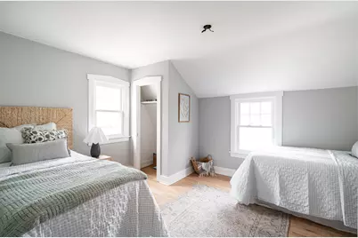 5039 N Woodruff Ave, Whitefish Bay, WI 53217 - Photo 25