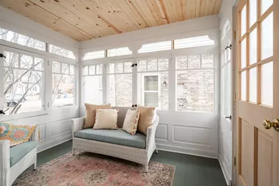 5039 N Woodruff Ave, Whitefish Bay, WI 53217 - Photo 9